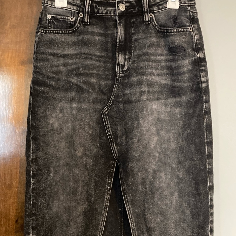 American Eagle size 2 midi black jean skirt with distressed look and front-slit